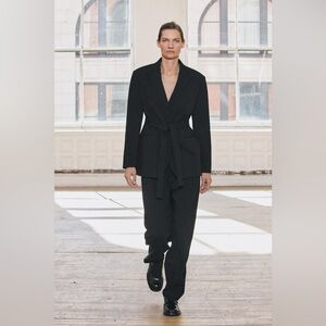 ZW COLLECTION STRAIGHT LEG PANTS
- Black. WOW